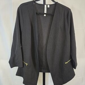 Elegant Black Open Blazer with Gold Zipper Details